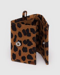 Snap Wallet Leopard
